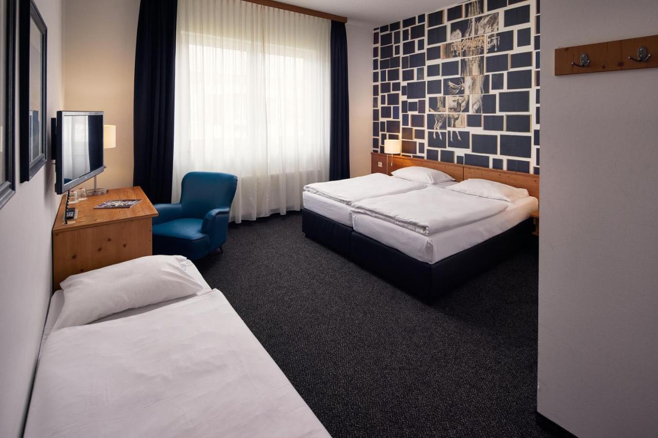Hotel Hamburg-Wittenburg Van Der Valk Екстер'єр фото