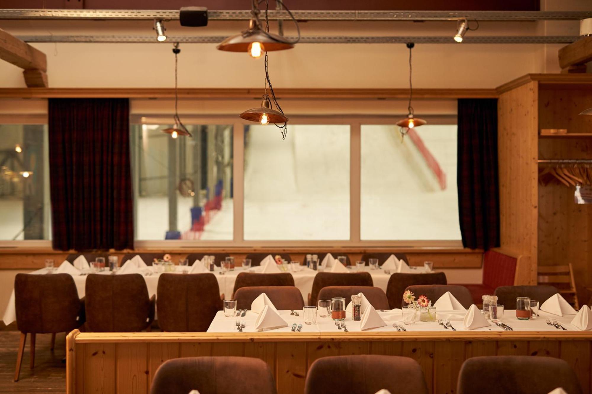 Hotel Hamburg-Wittenburg Van Der Valk Екстер'єр фото